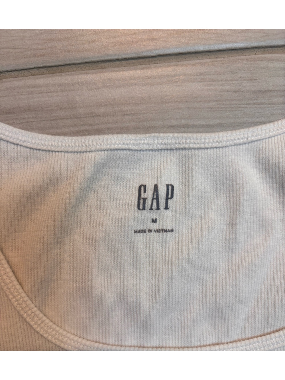 ✨ Gap Tank + Loft Shorts Bundle Set | Size Medium | Super Soft | EUC ✨ - Picture 7 of 9